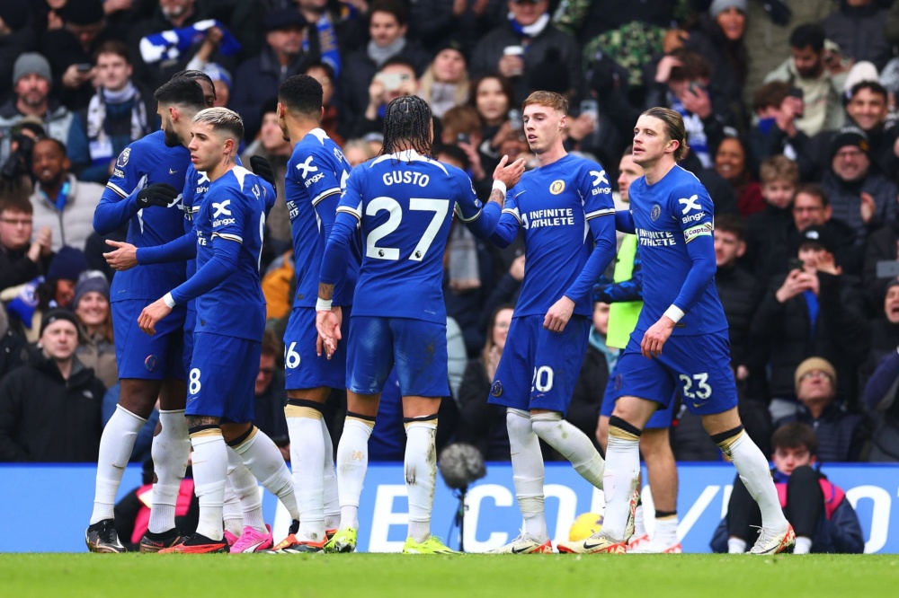 骑士豪掷149亿美元奢侈税，却为何陷入困境？