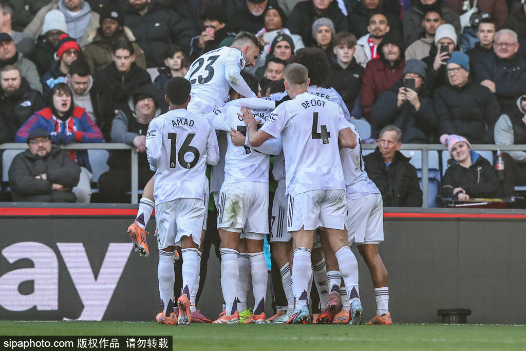 凯尔特人132-102太阳 波神轰30+8杜兰特空砍30分绿军射落太阳豪取7连胜