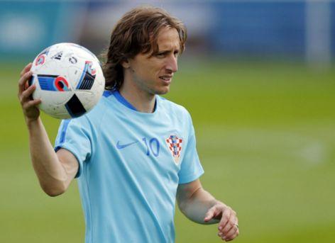 [天下足球]勒沃库森主场两球负于不来梅